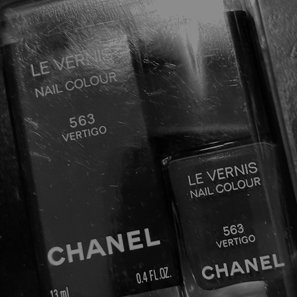 Chanel - Picture 5 of 5